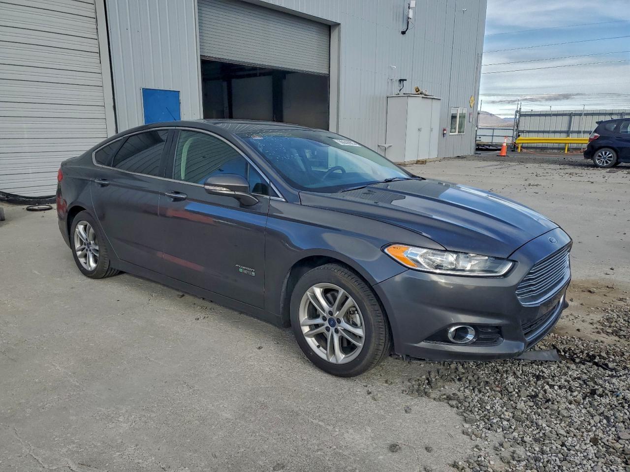 2016 Ford Fusion Titanium Phev - Image 4