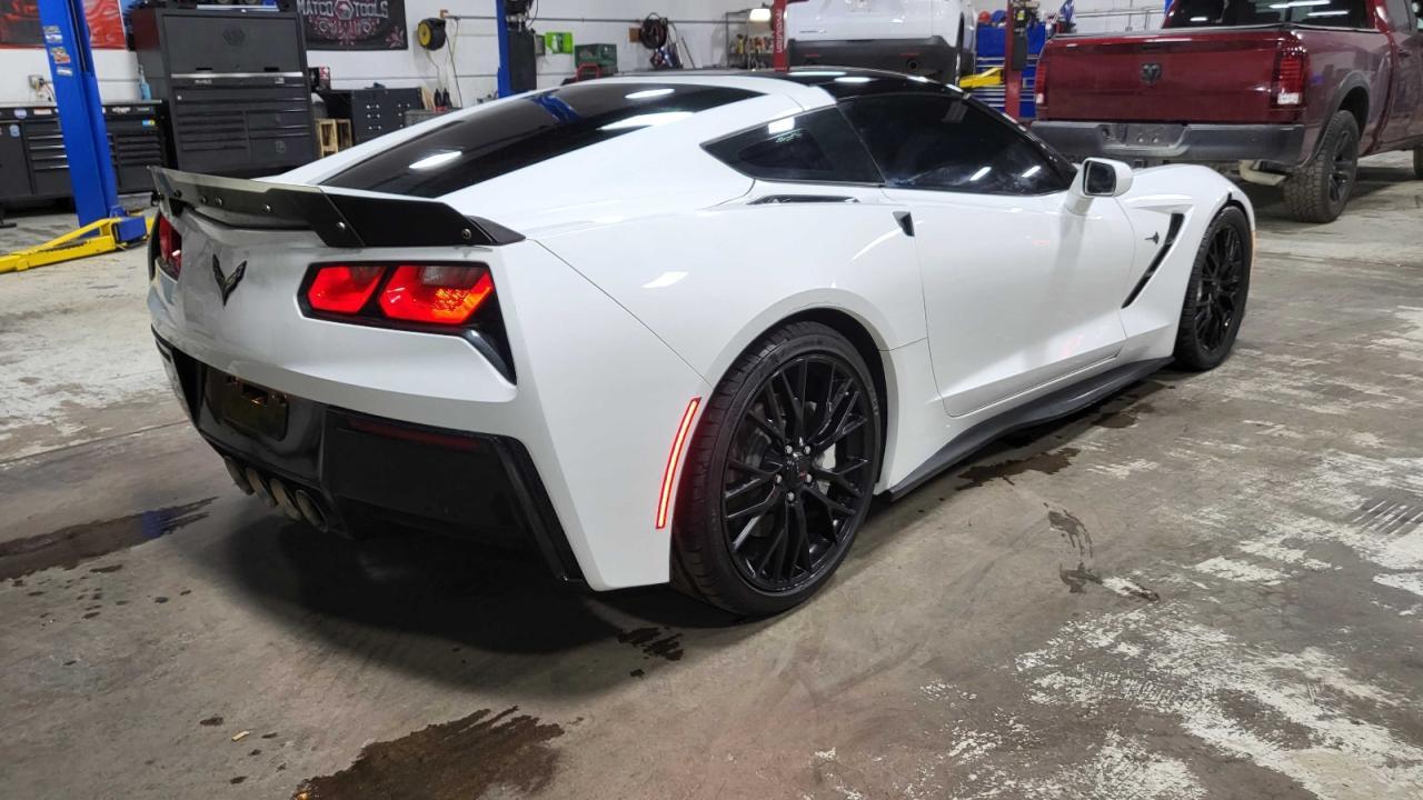 2015 Chevrolet Corvette Stingray 1Lt - Image 4