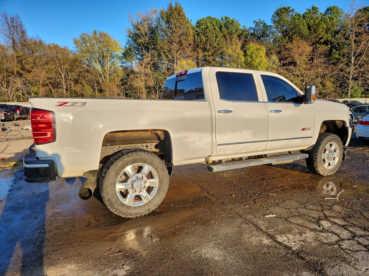 2017 Chevrolet Silverado K2500 Heavy Duty Ltz - Фото 3