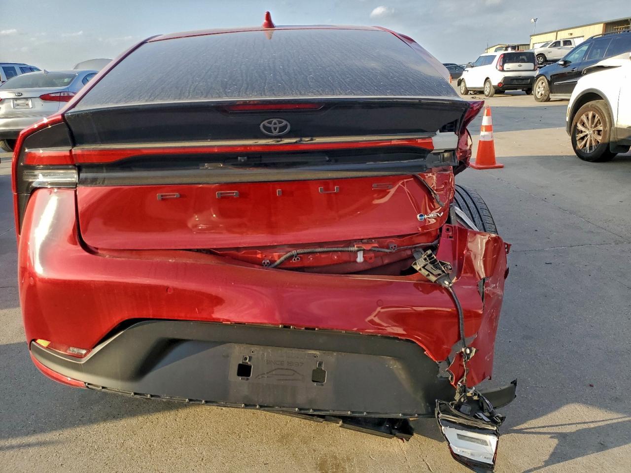 2023 Toyota Prius Le - Фото 6