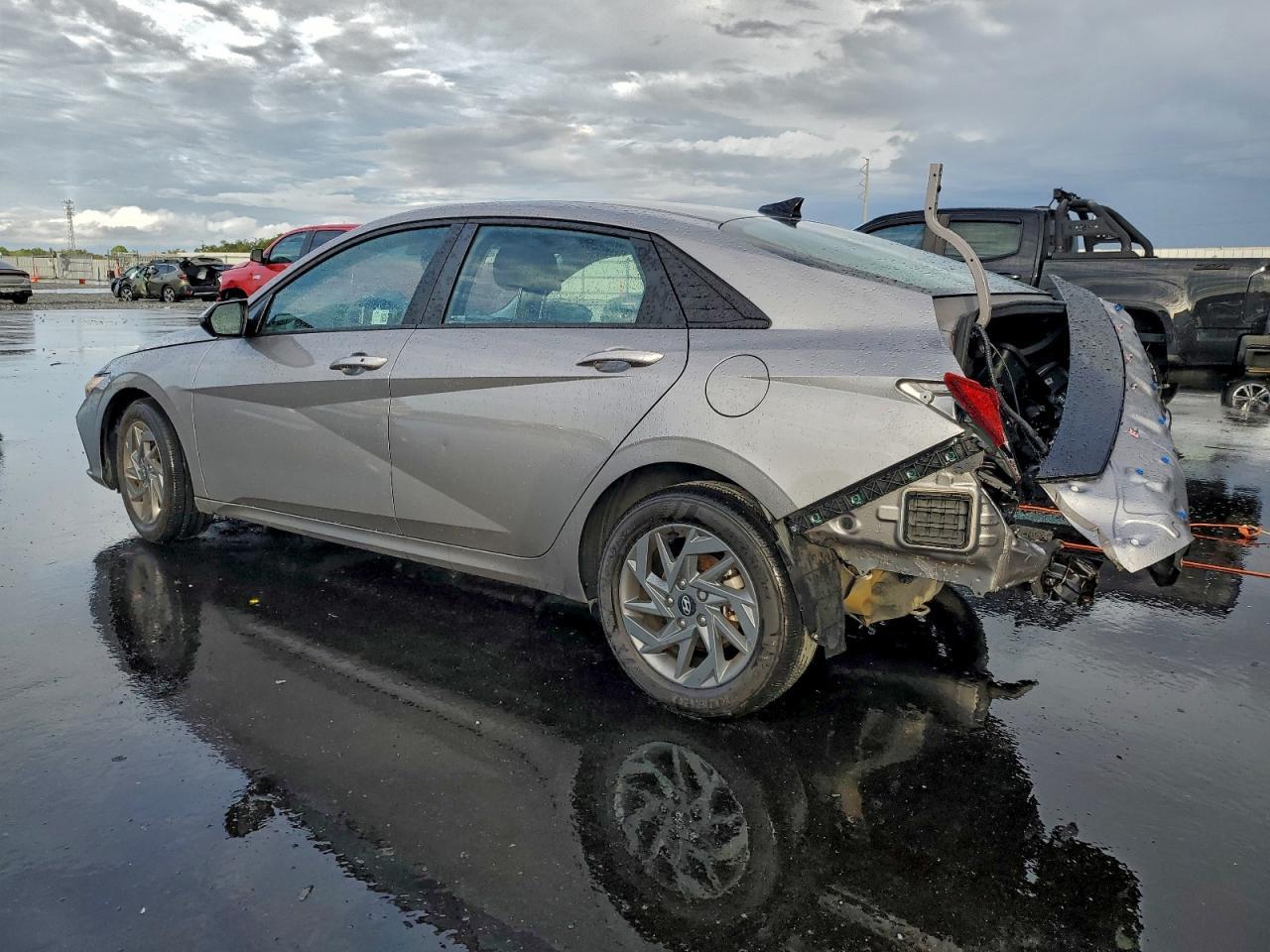 2024 Hyundai Elantra Sel - Фото 2