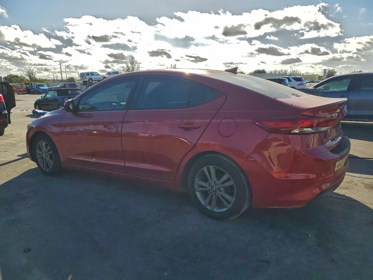 2017 Hyundai Elantra Se - Image 2