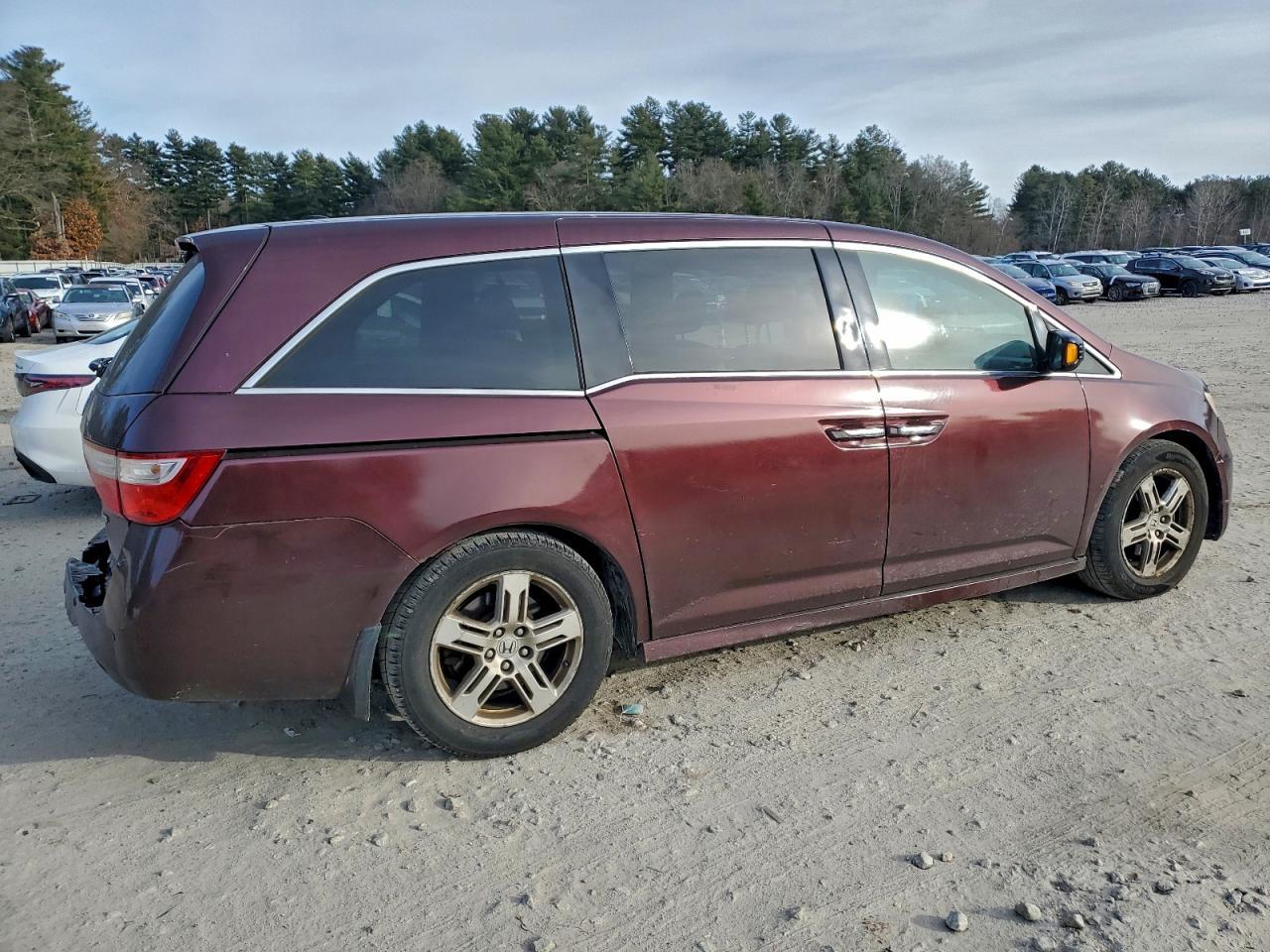 2011 Honda Odyssey Touring - Фото 3