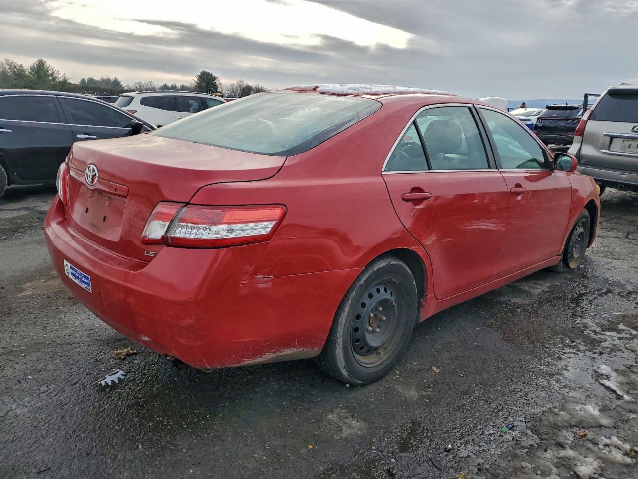 2011 Toyota Camry Base - Фото 3