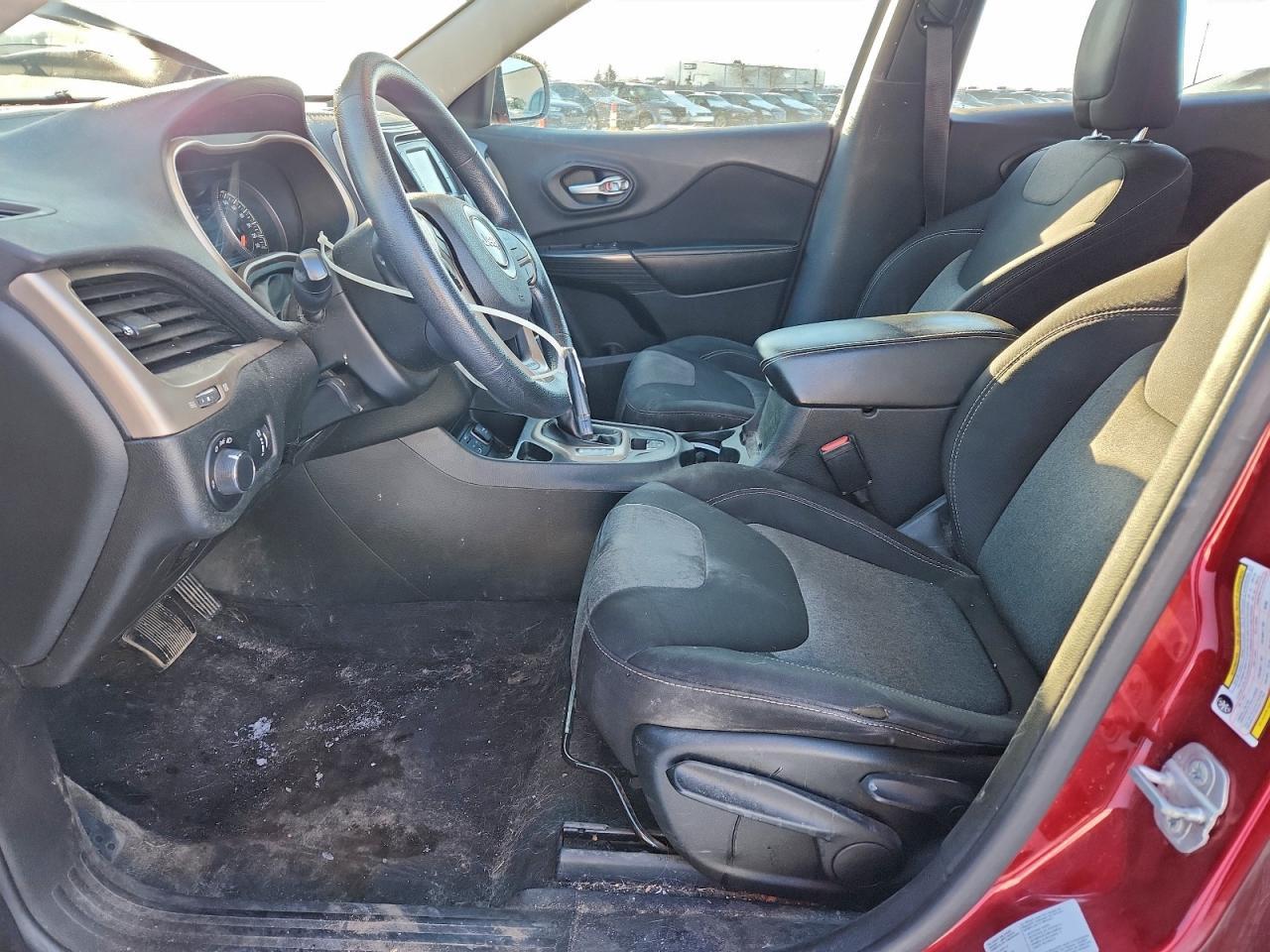 2015 Jeep Cherokee Sport - Фото 7