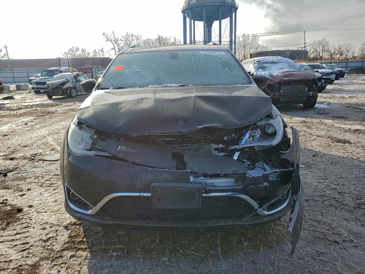 2019 Chrysler Pacifica Touring L - Фото 5