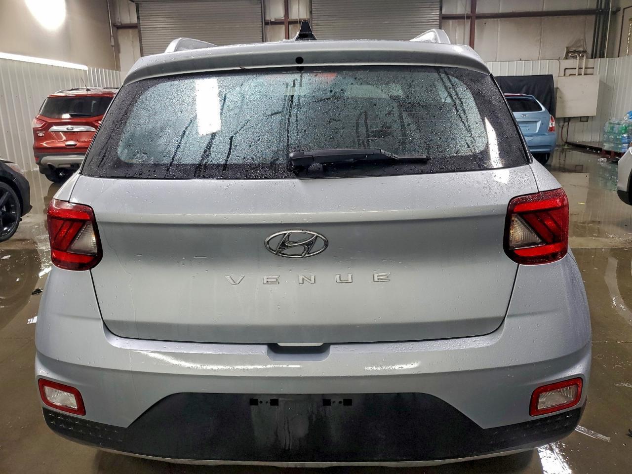 2022 Hyundai Venue Sel - Image 6