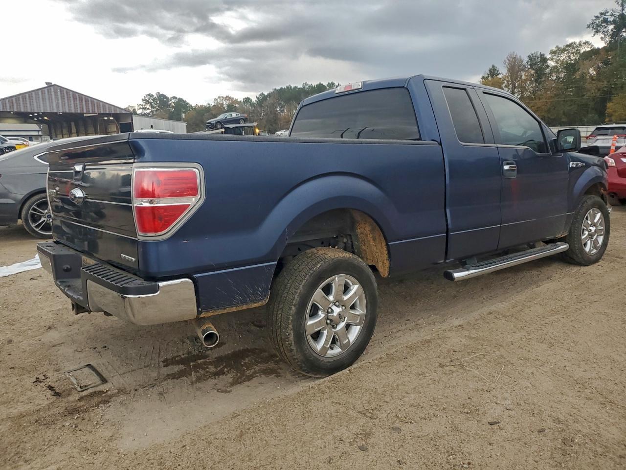2014 Ford F150 Super Cab - Image 3