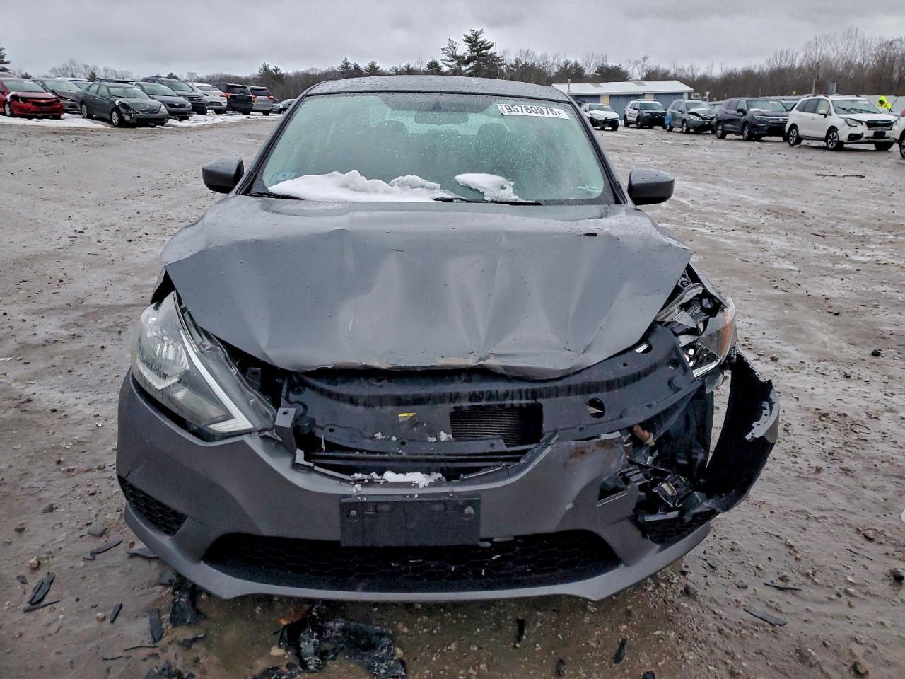 2017 Nissan Sentra S - Фото 5