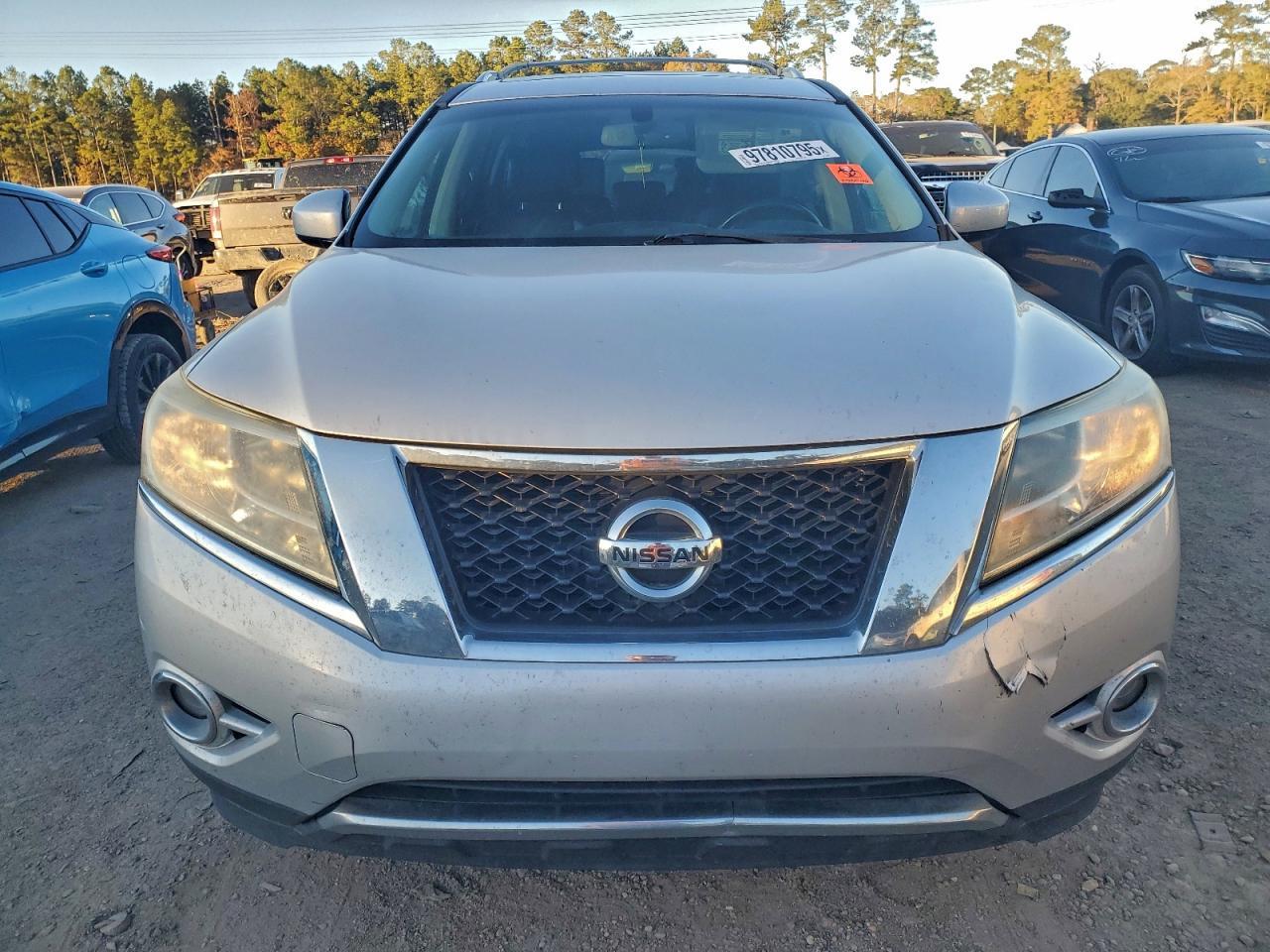 2014 Nissan Pathfinder S - Фото 5