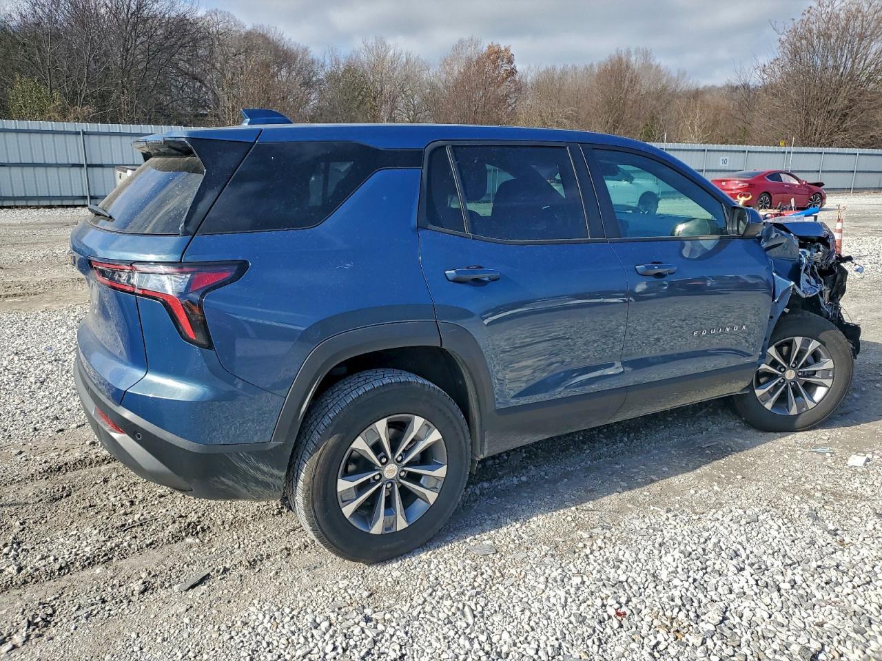 2025 Chevrolet Equinox Lt - Image 3