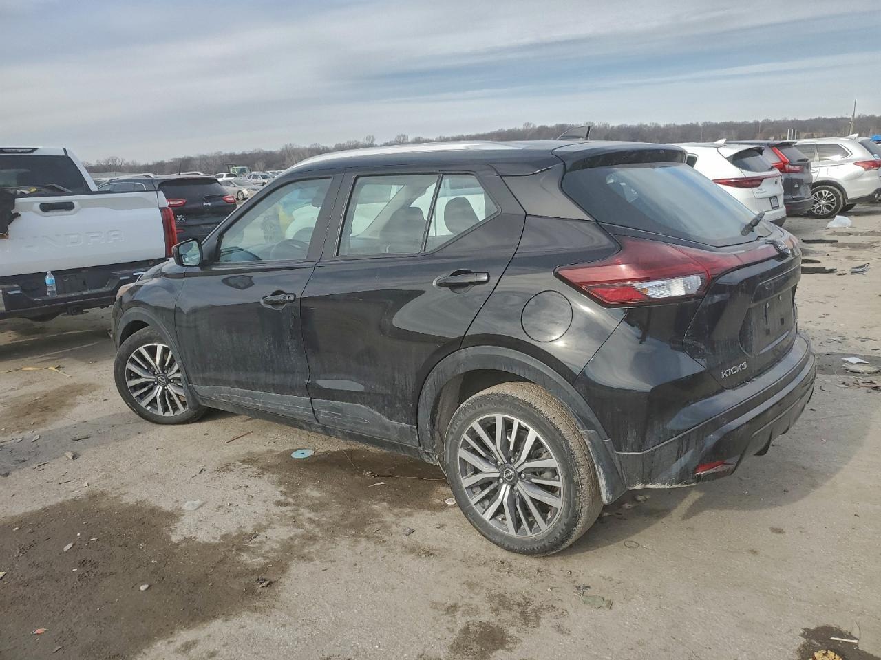 2023 Nissan Kicks Sv - Фото 2