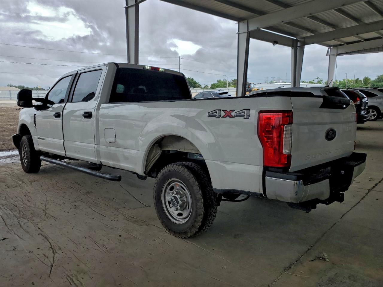 2019 Ford F250 Super Duty - Image 2