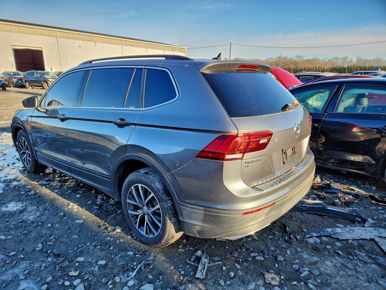 2019 Volkswagen Tiguan Se - Фото 2