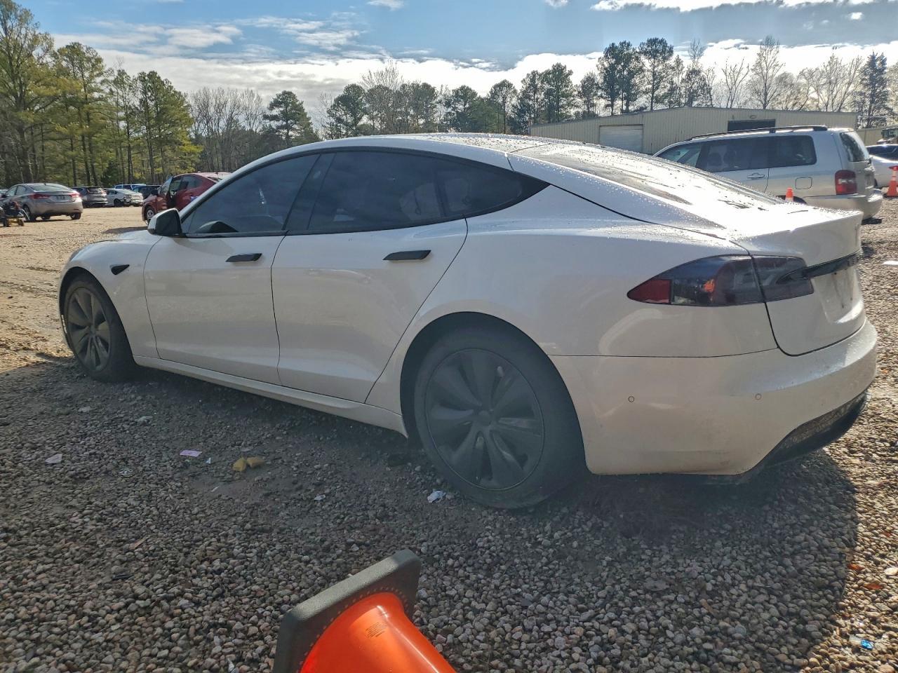 2022 Tesla Model S - Фото 2