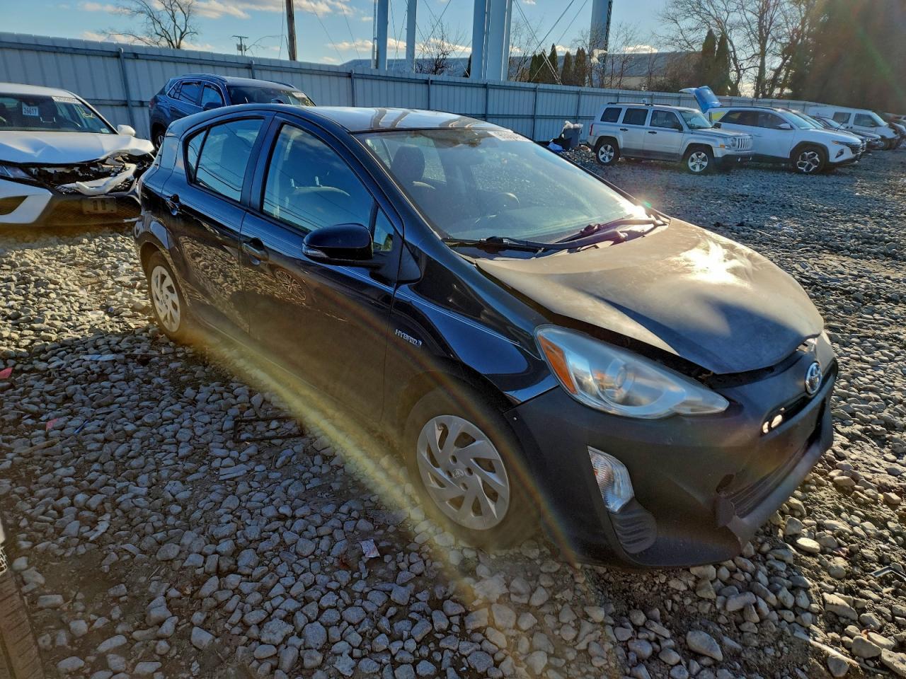 2016 Toyota Prius C - Фото 4