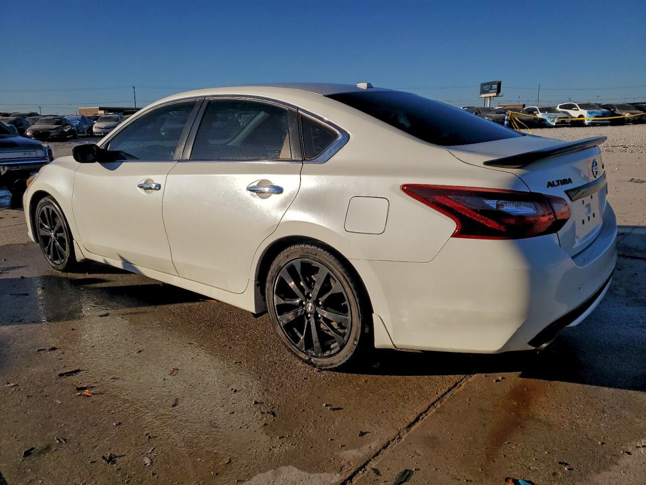 2018 Nissan Altima 2.5 - Фото 2