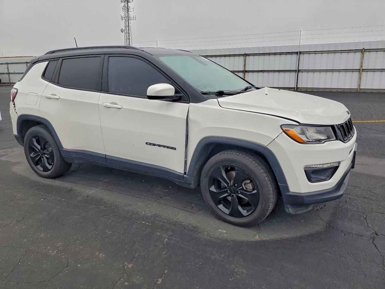 2018 Jeep Compass Latitude - Image 4