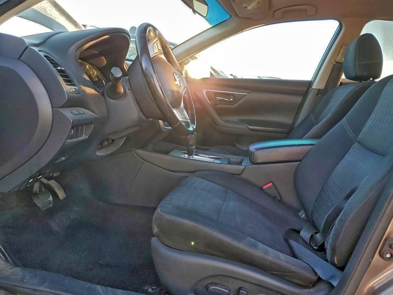 2016 Nissan Altima 2.5 - Фото 7