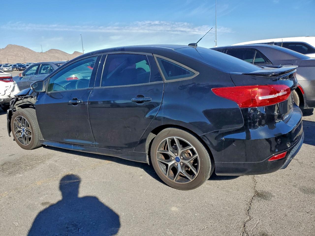2016 Ford Focus Se - Фото 2