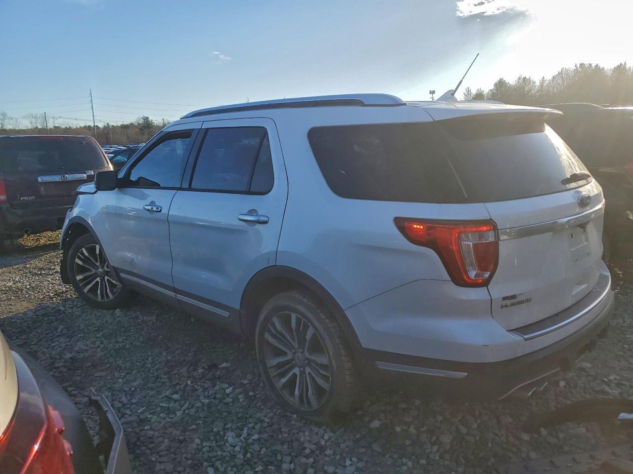 2018 Ford Explorer Platinum - Фото 2
