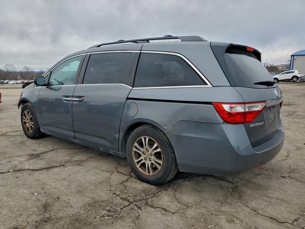 2012 Honda Odyssey Exl - Image 2