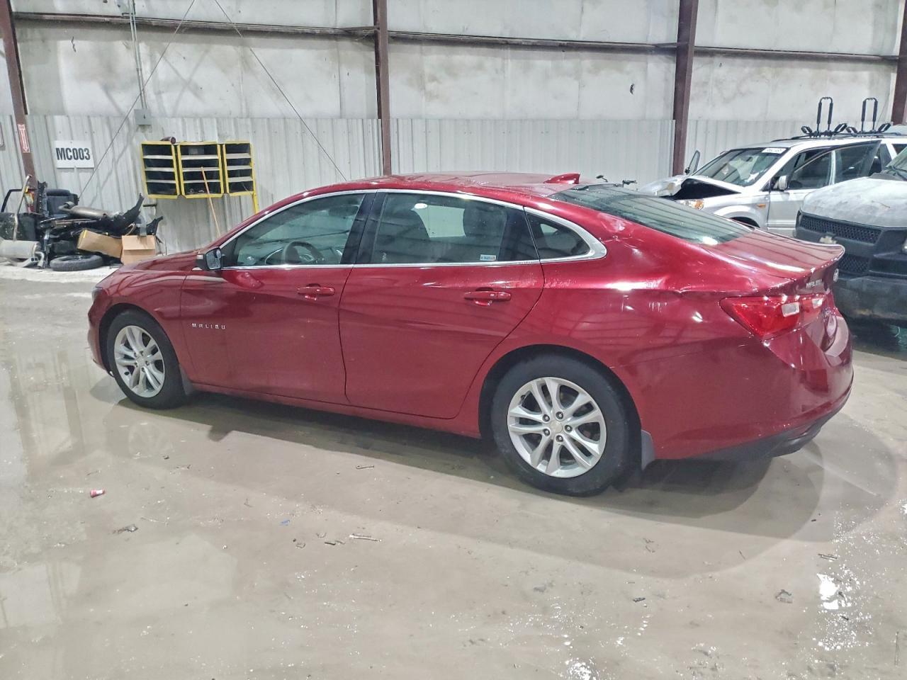 2017 Chevrolet Malibu Lt - Фото 2