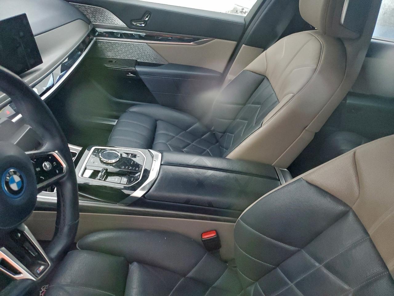 2024 BMW I7 Edrive50 - Фото 7