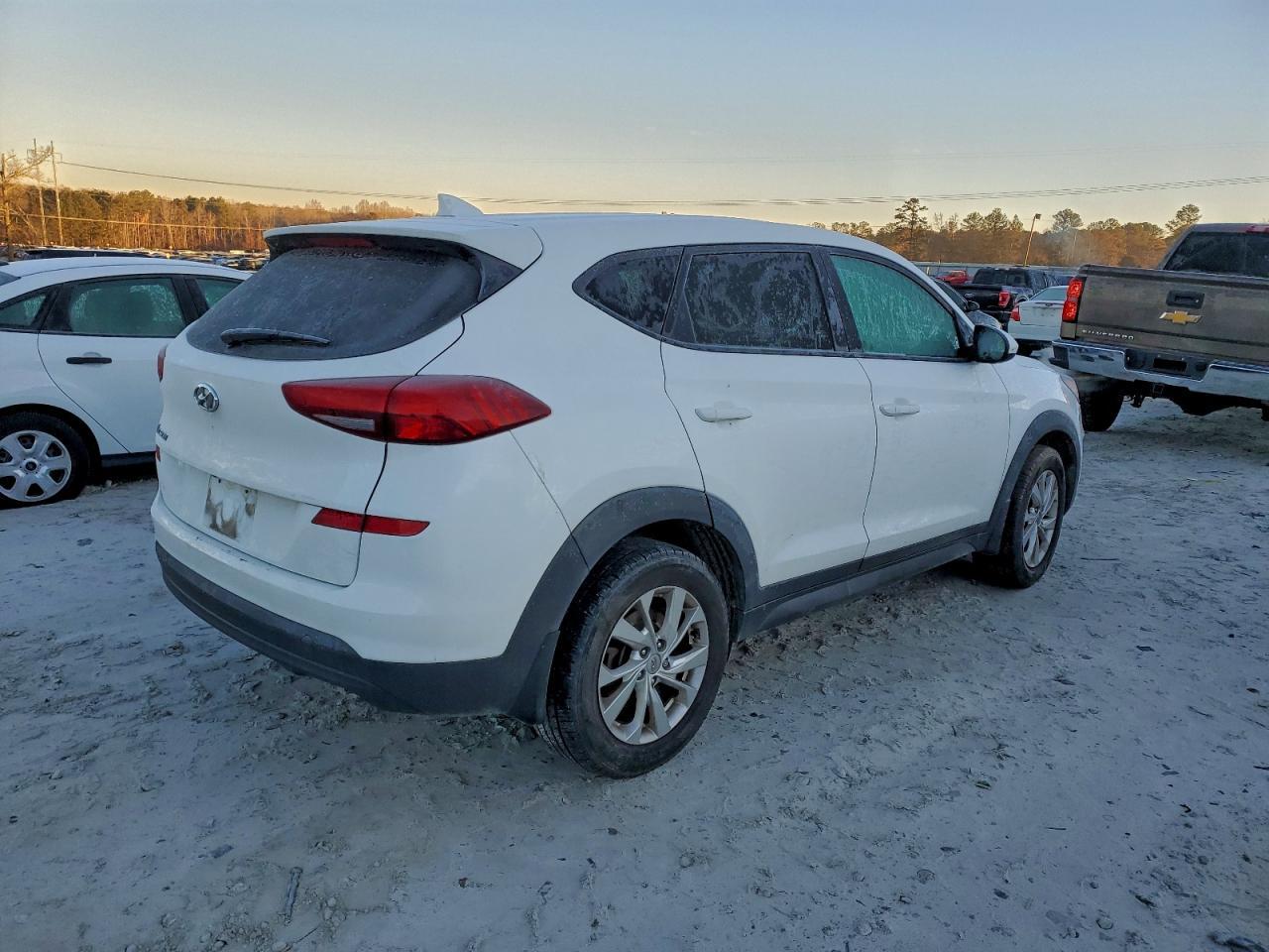 2021 Hyundai Tucson Se - Фото 3