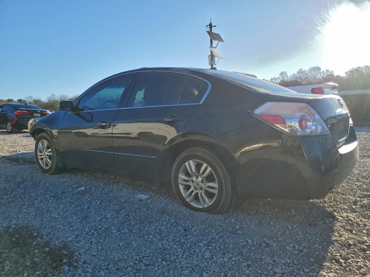 2012 Nissan Altima Base - Фото 2
