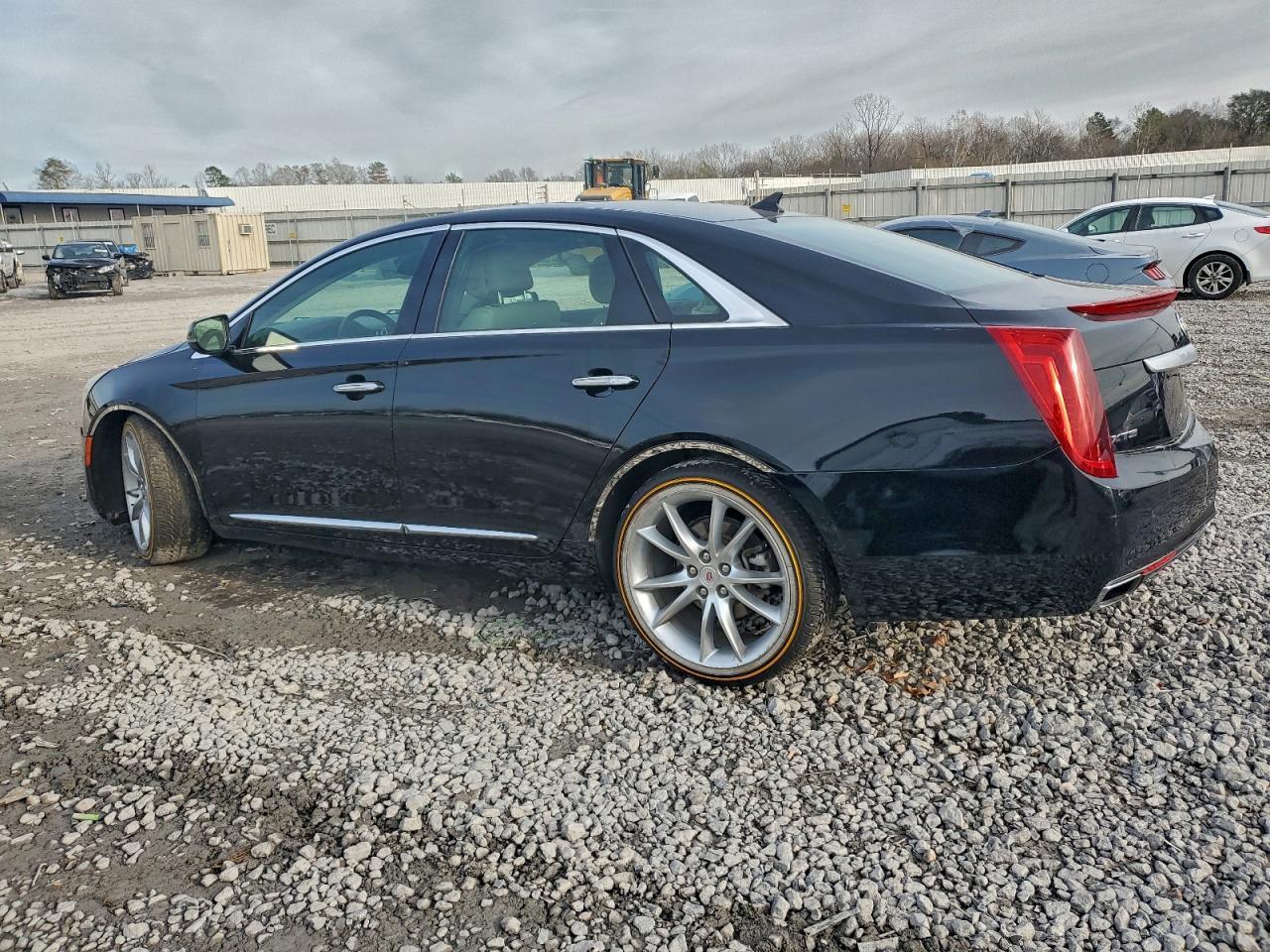 2014 Cadillac Xts Premium Collection - Image 2