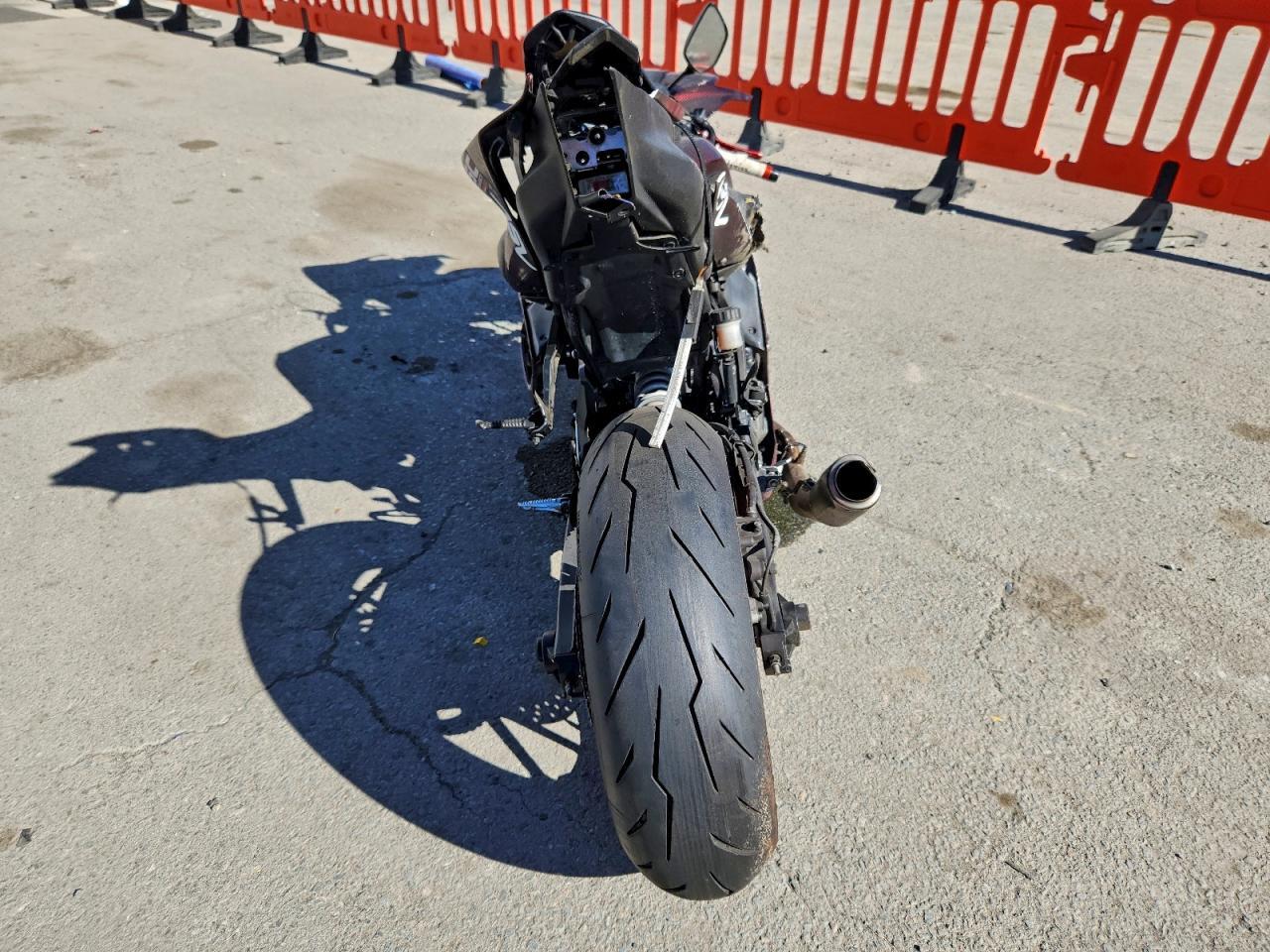 2023 Yamaha Yzfr7 - Фото 4