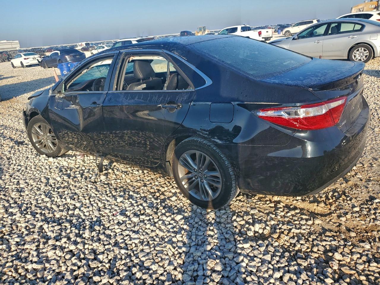 2017 Toyota Camry Le - Image 3