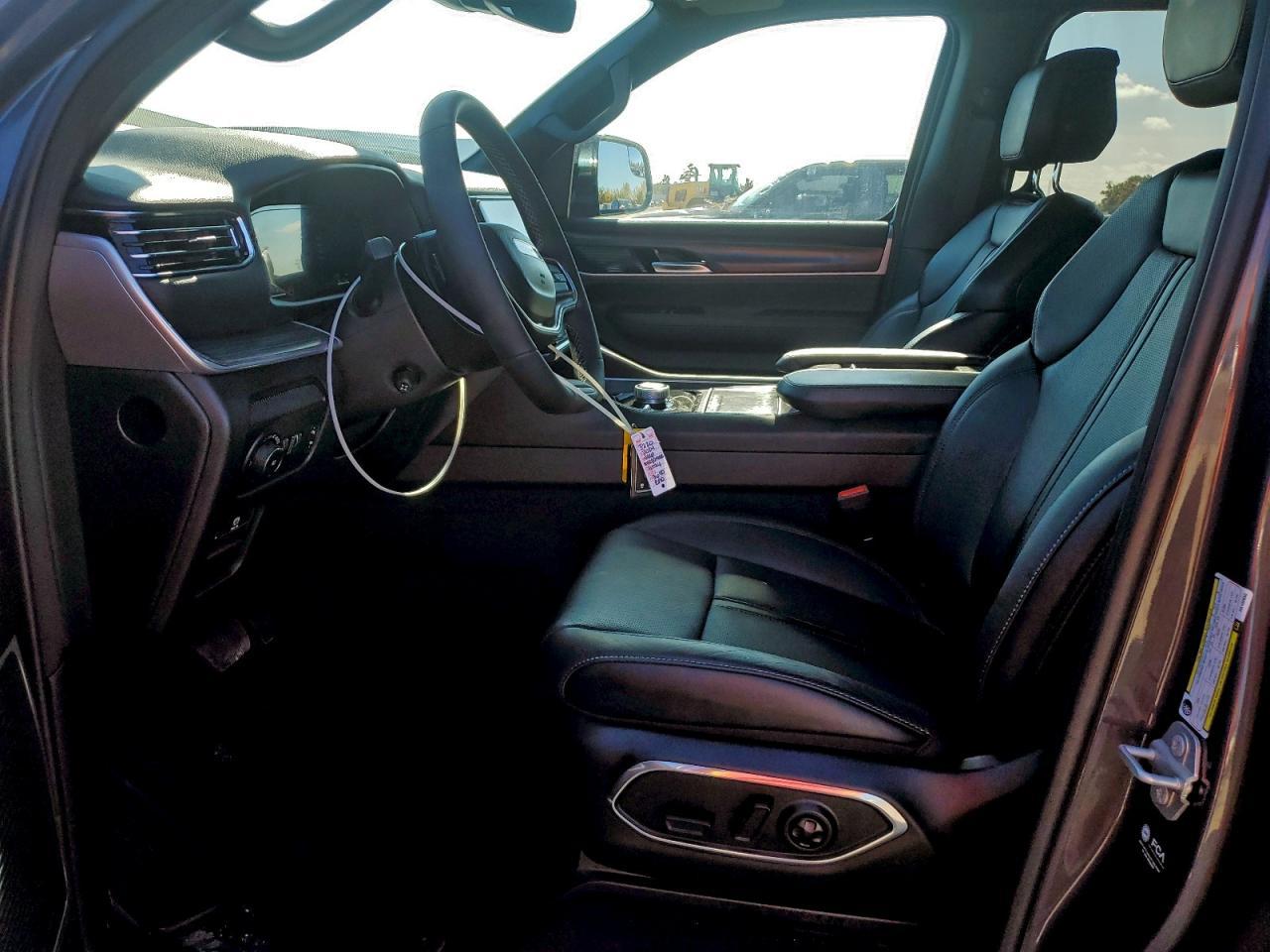 2024 Jeep Wagoneer L Series Ii - Фото 7