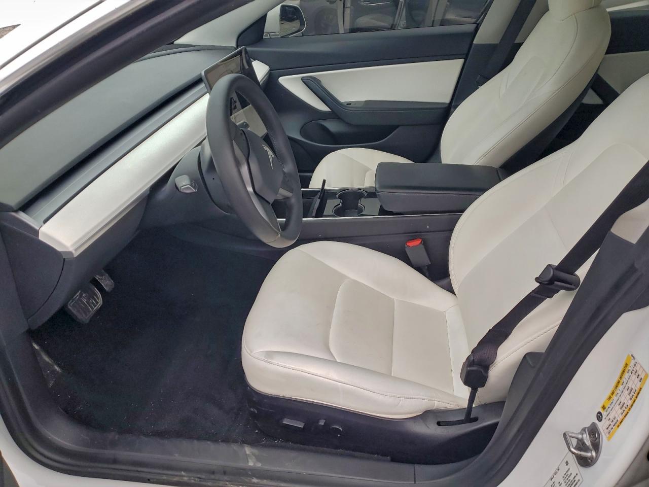 2020 Tesla Model 3 - Image 7