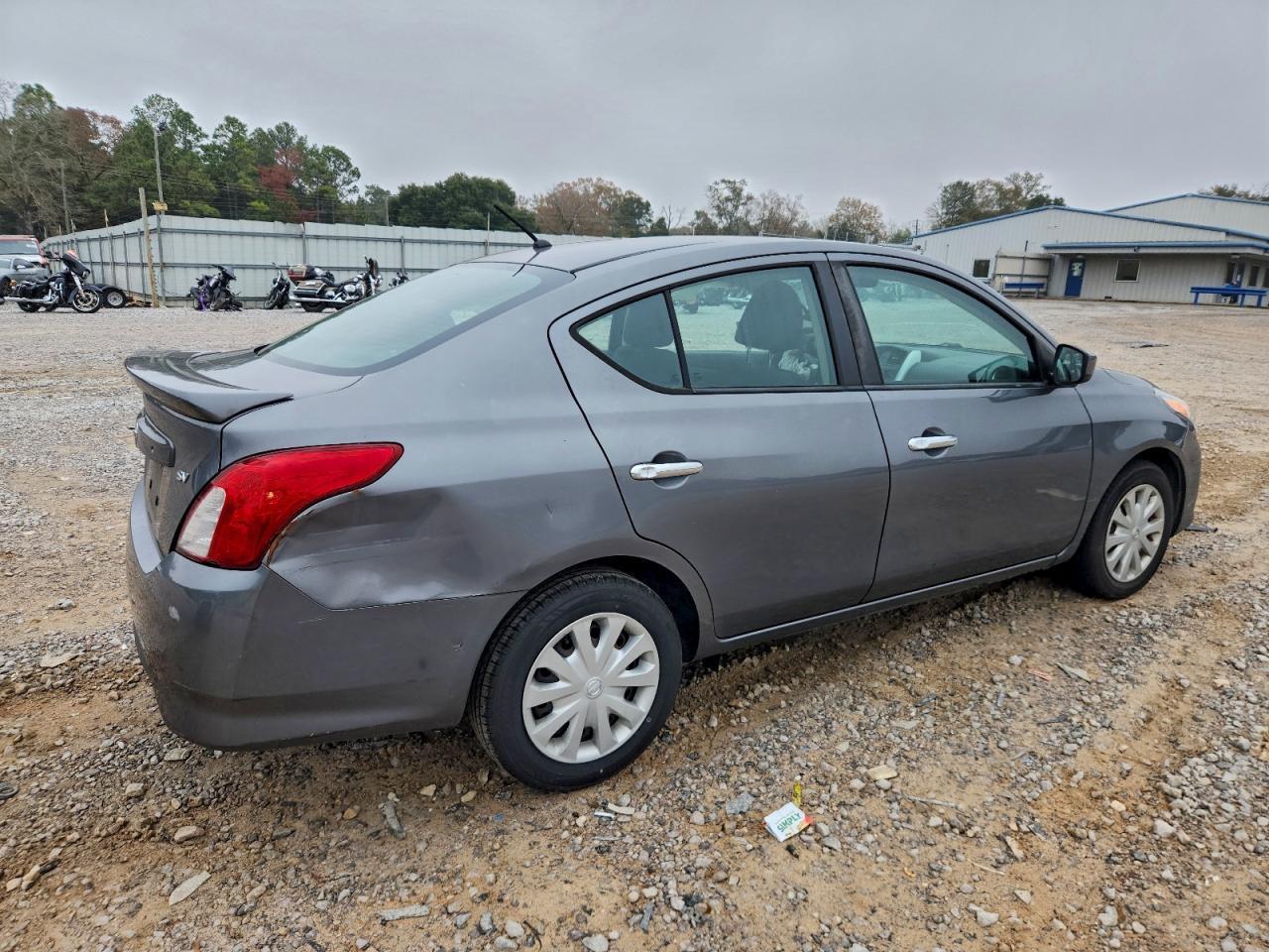 2017 Nissan Versa 1.6 Sv - Фото 3