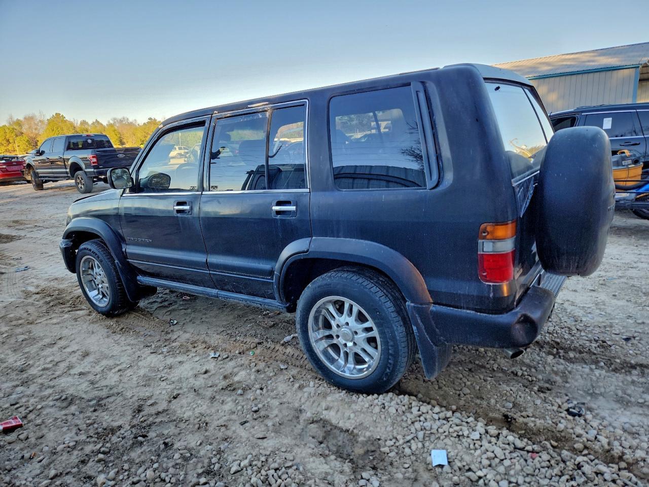 1999 Isuzu Trooper S - Фото 2