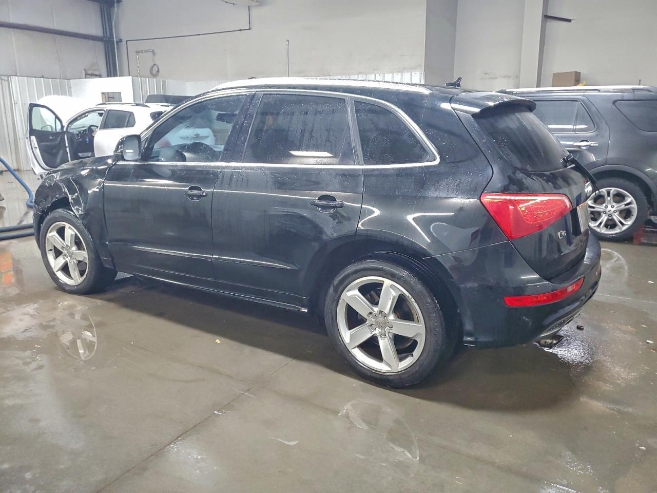 2011 Audi Q5 Premium Plus - Фото 2