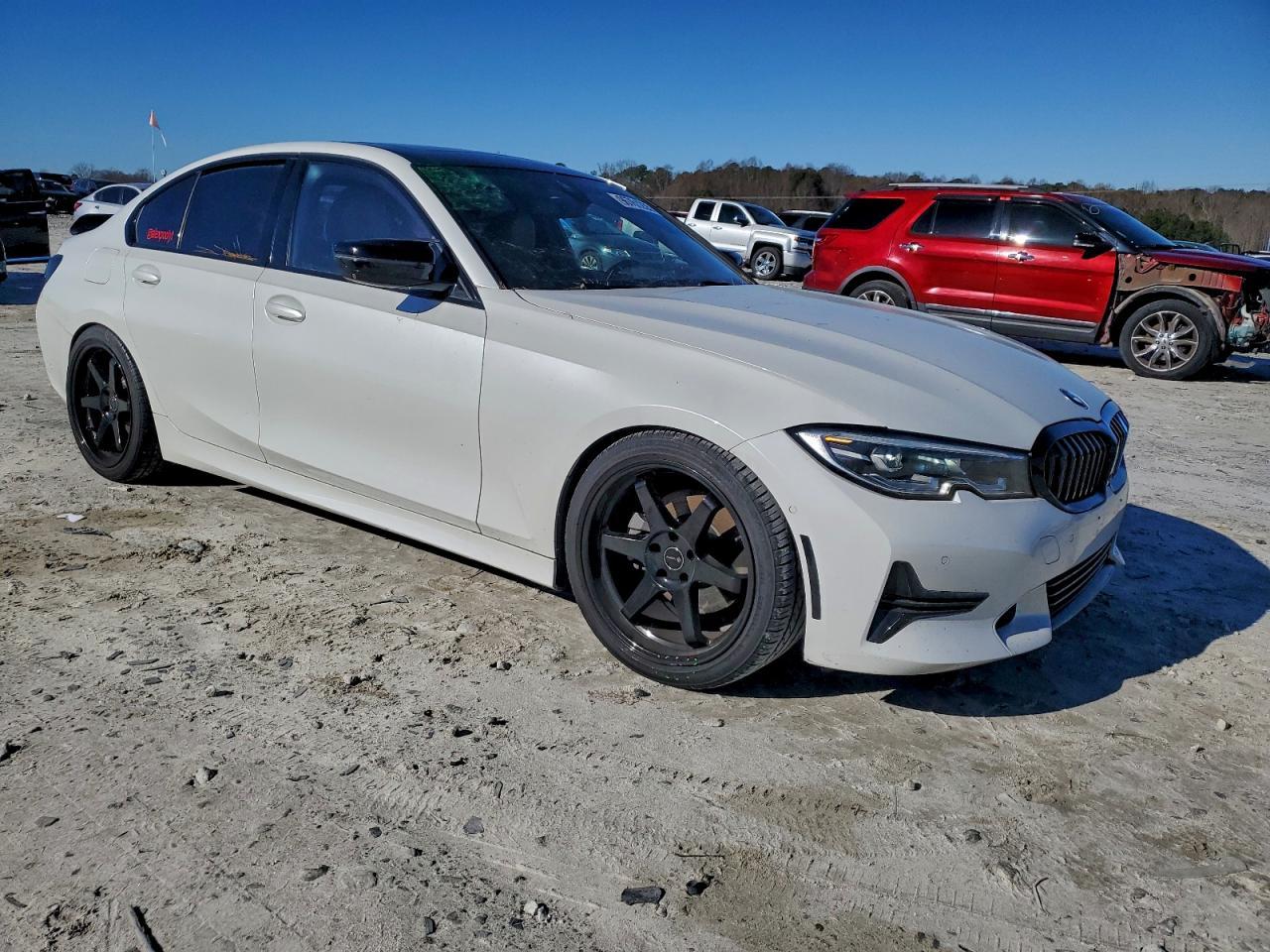 2020 BMW 330Xi - Image 4