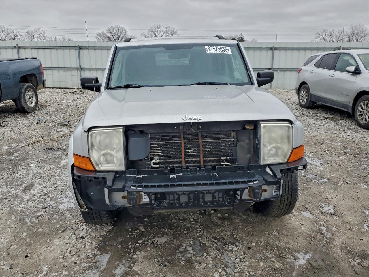 2008 Jeep Commander Sport - Image 5