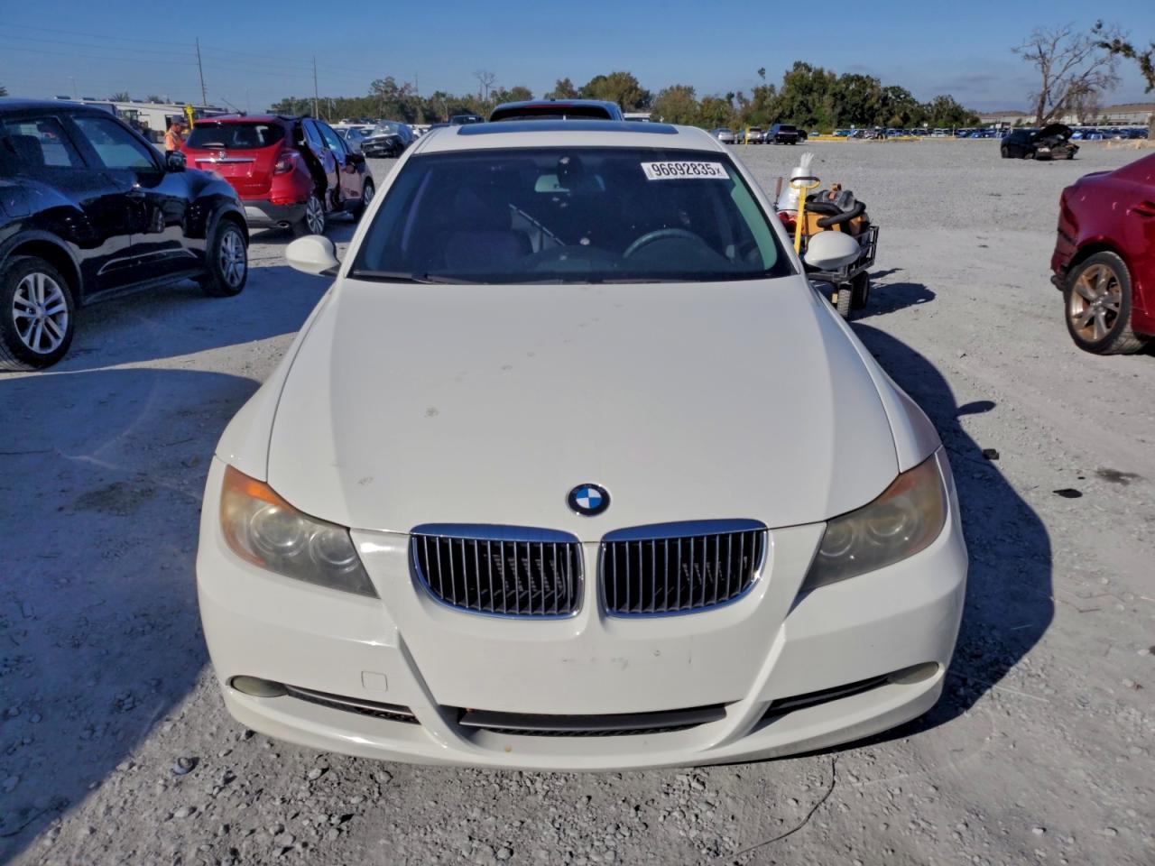 2006 BMW 330 I - Image 5