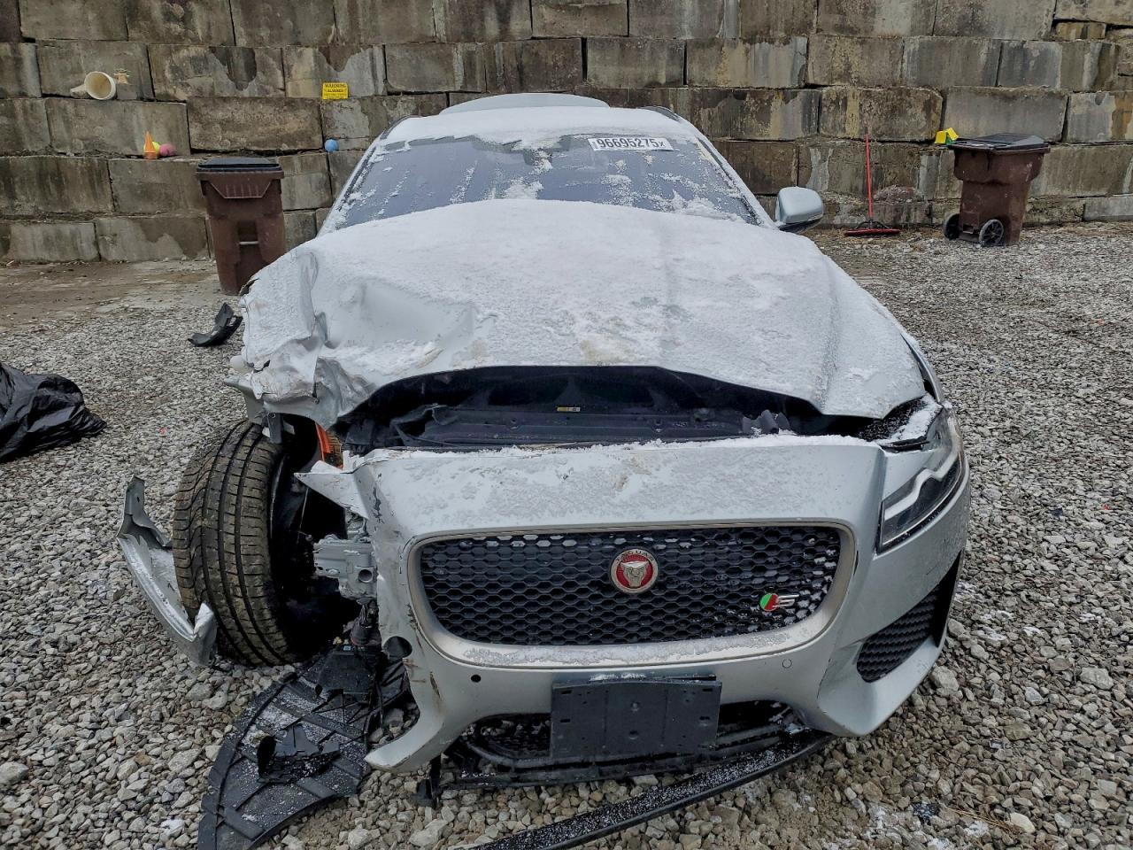 2018 Jaguar Xf S - Image 5
