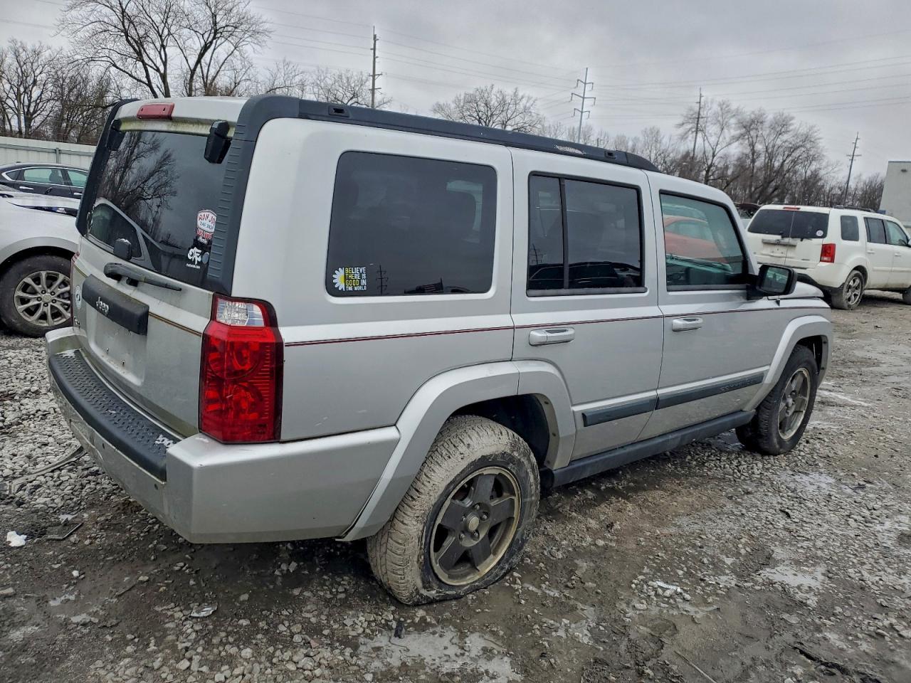 2008 Jeep Commander Sport - Image 3
