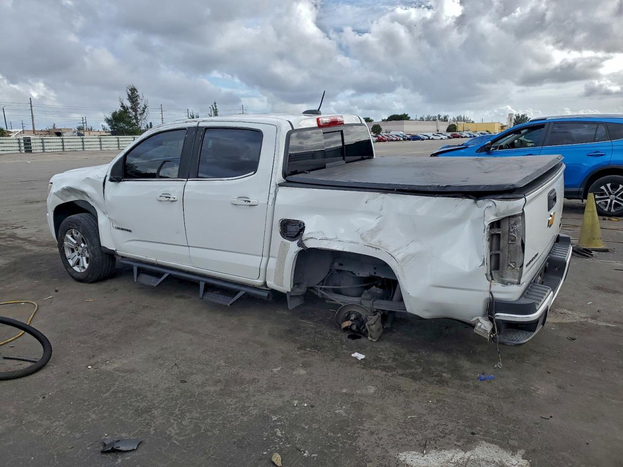 2017 Chevrolet Colorado Lt - Фото 2