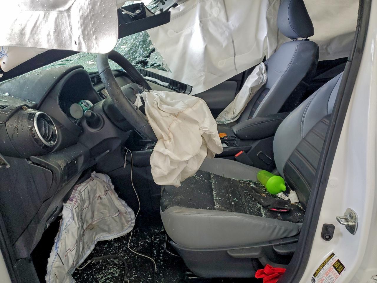 2023 Nissan Kicks Sr - Фото 7