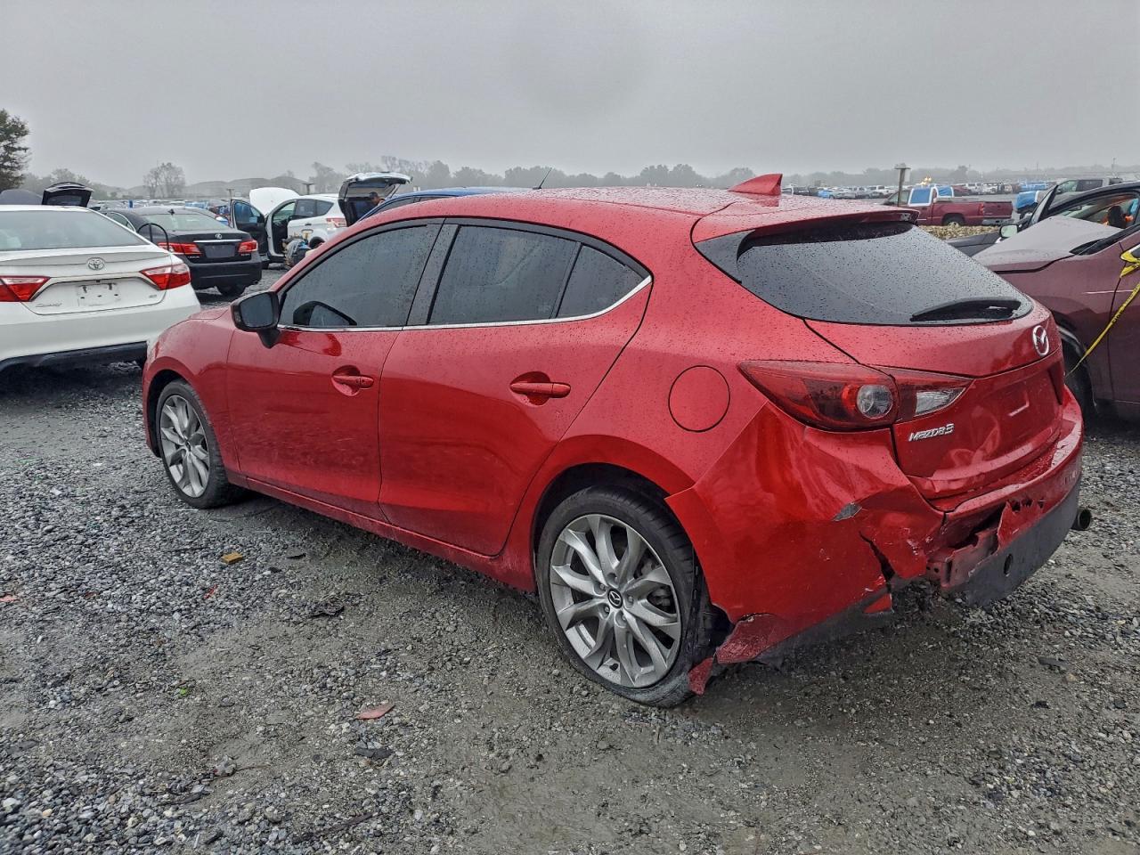 2016 Mazda 3 Grand Touring - Image 2