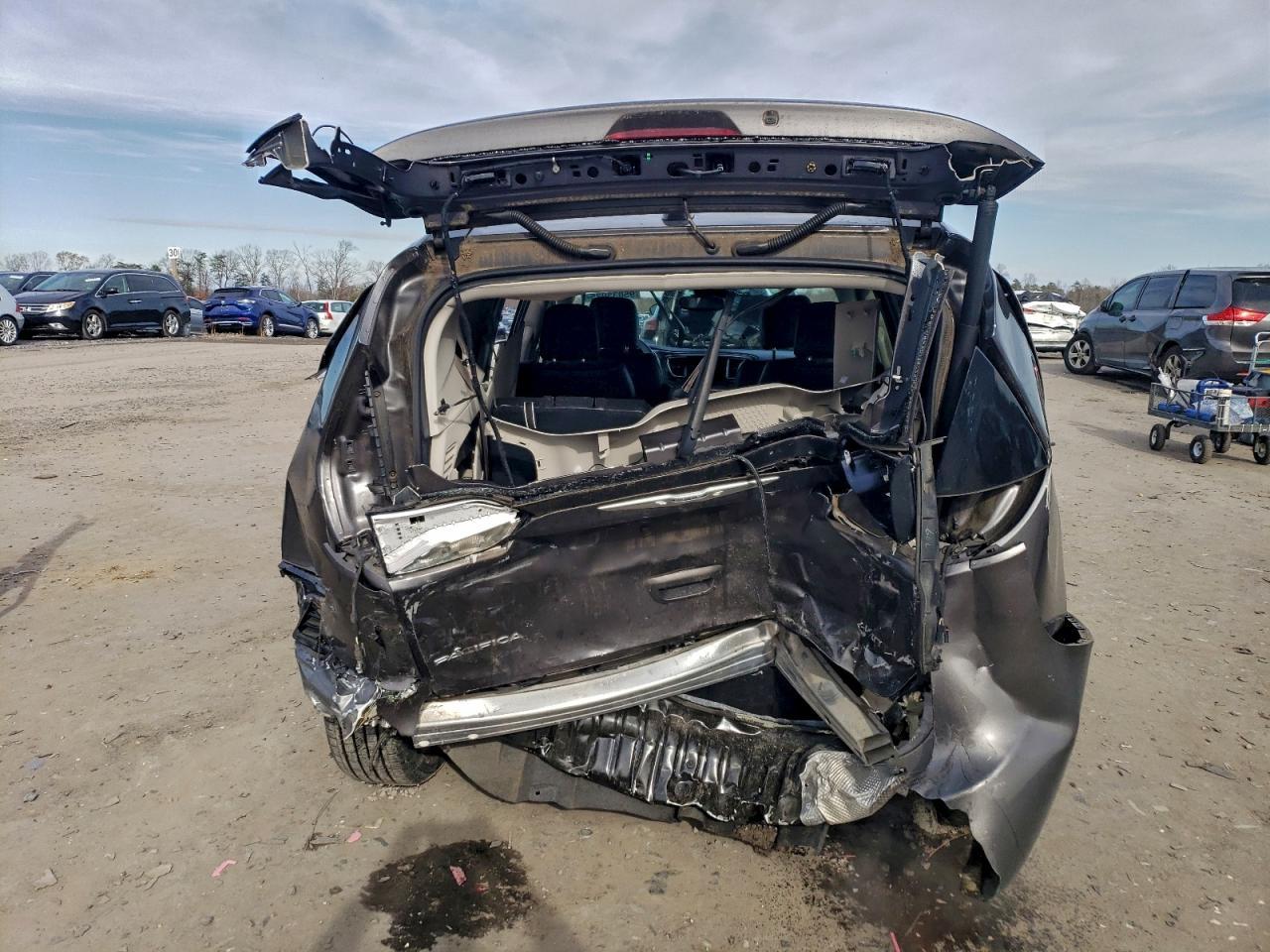 2017 Chrysler Pacifica Limited - Фото 6