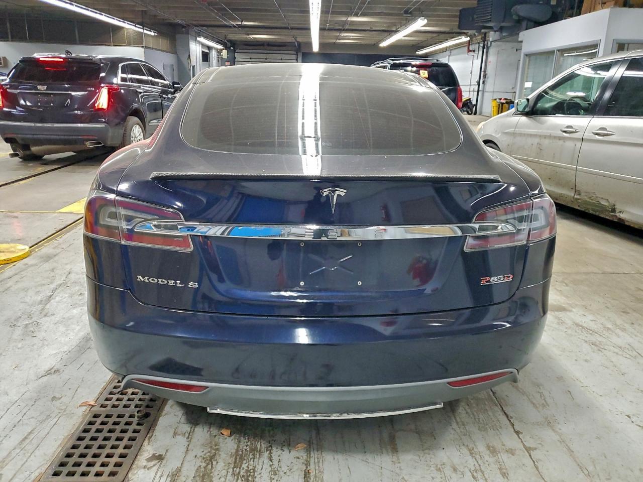 2015 Tesla Model S P85D - Фото 6