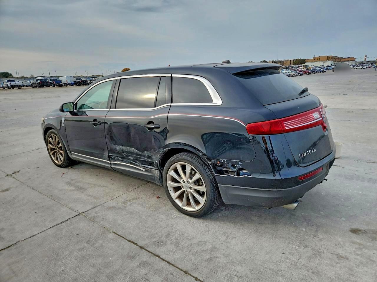 2010 Lincoln Mkt - Фото 2