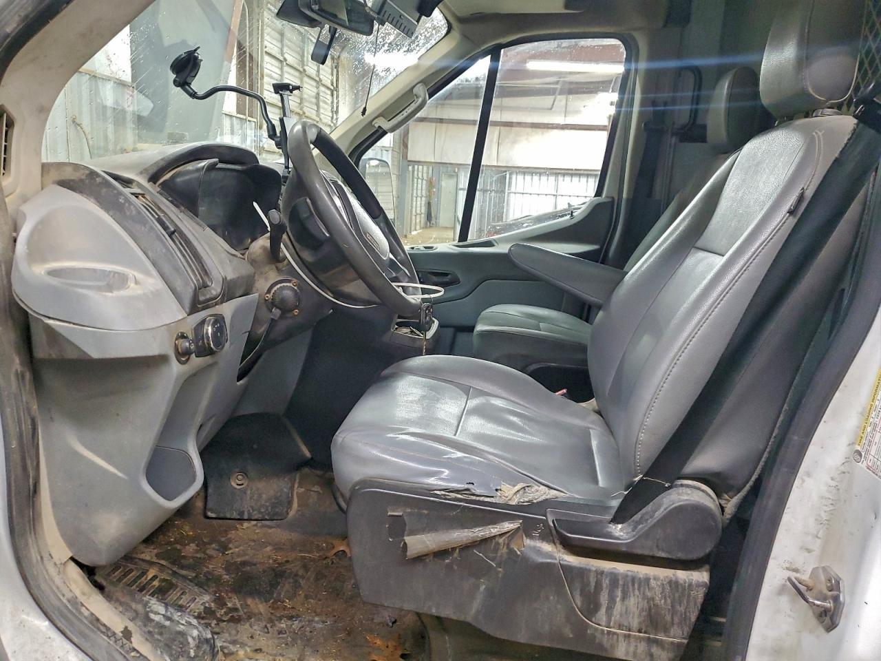 2019 Ford Transit 250 Delivery Van - Фото 7